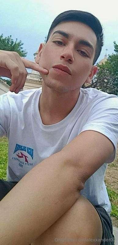 @Bramezequiel🔥

@Bramezequiel🔥