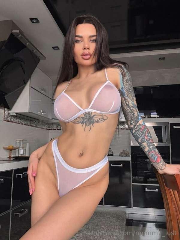 HOT BRUNETTE WITH BIG TITS @sweet_alisha 😍🥵LOVES HOT TALKING..