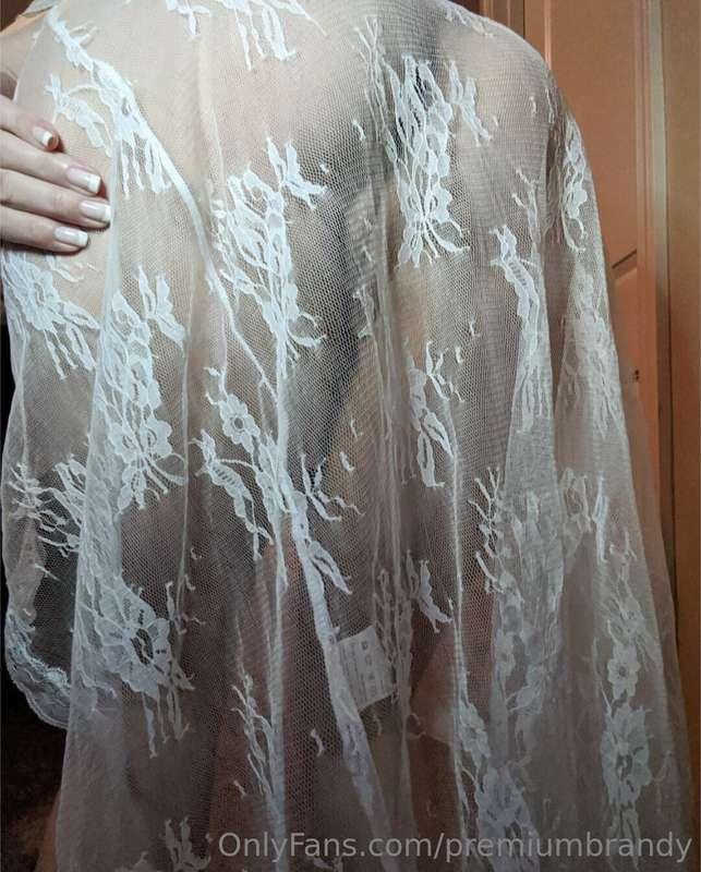 I look so nice in lace 😍