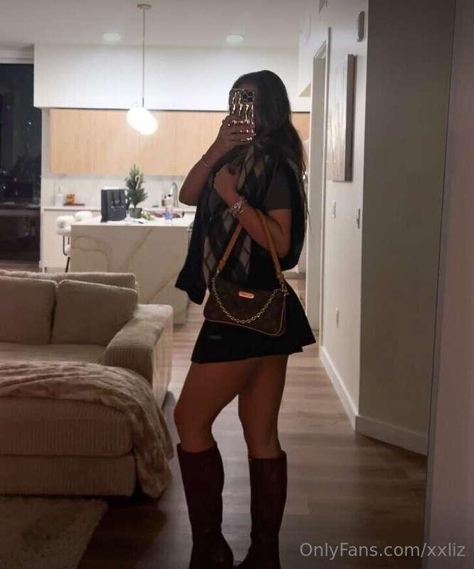 What's better than this outfit? Me out of it. 🤫