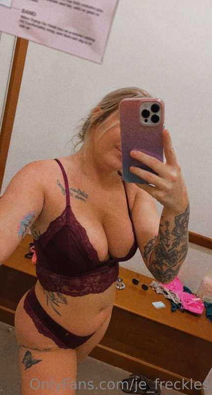 Because we love new lingerie 😈😈