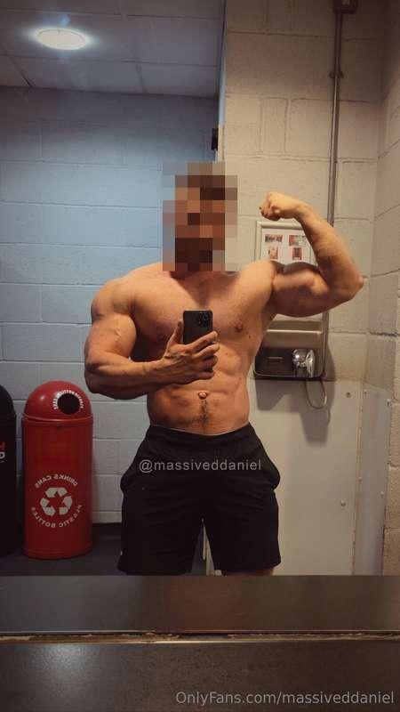 massiveddaniel main image