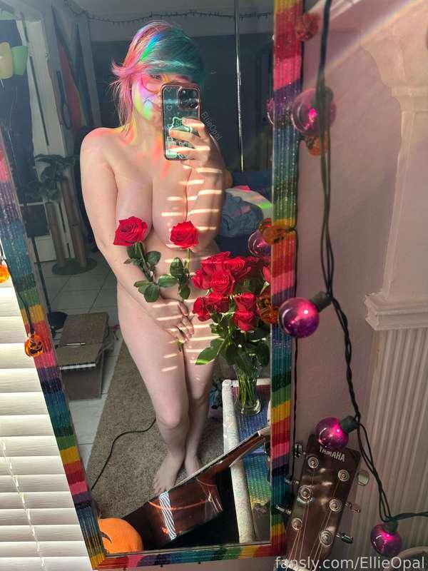 🌹🌹Be mine🌹🌹



#tease #flowers #bigtits #altgirl #valentine