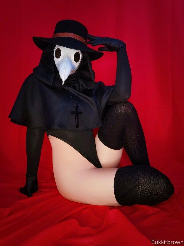 In honor of spoopy season I thought I’d do a lil re-release ..