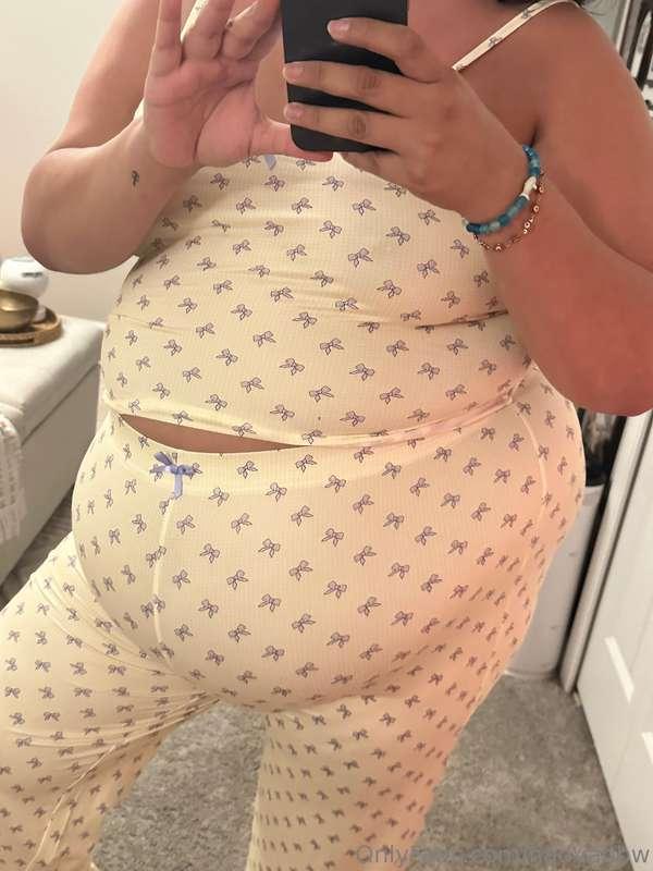 Plump as fuck in my new pjs!! Had to throw out the hello kit..