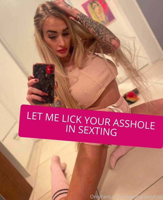 You see how i play with my pussy waiting for you baby?
I am ..