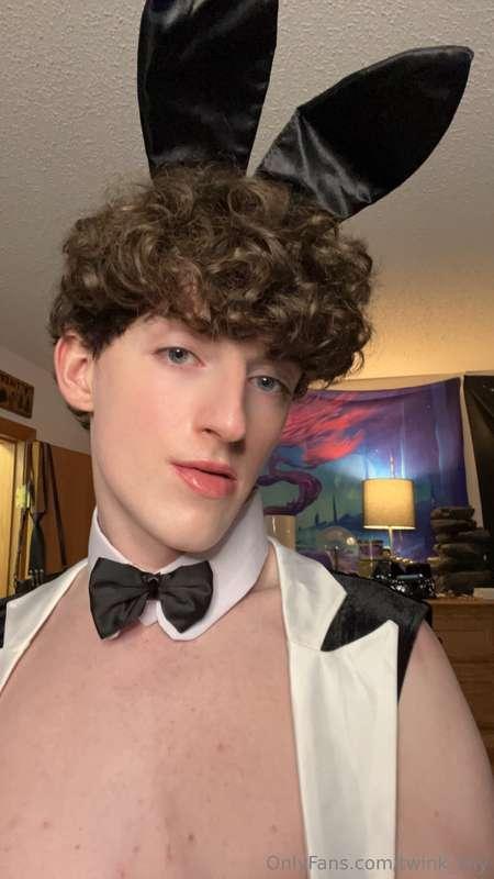 twink_shy image #0