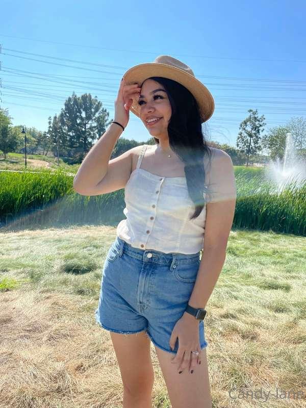 Don't usually wear these types of hats but I stole this one ..