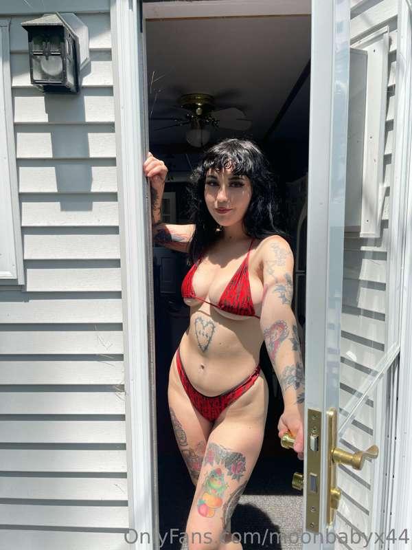 would you come inside if i answered the door like this? ❤️‍🔥