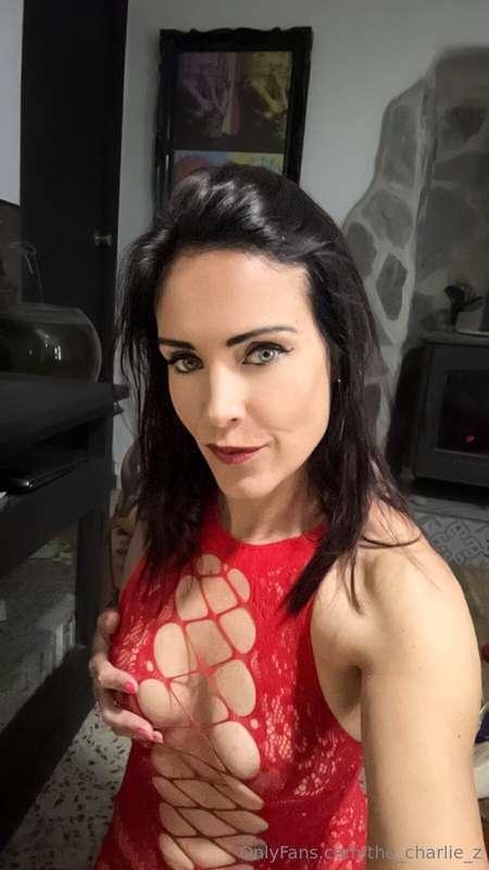 FREE ACCESS TO HOT MILF AND YOU GET A FREE DICK RATE!!! http..