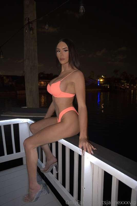 I basically live in bikinis🤤