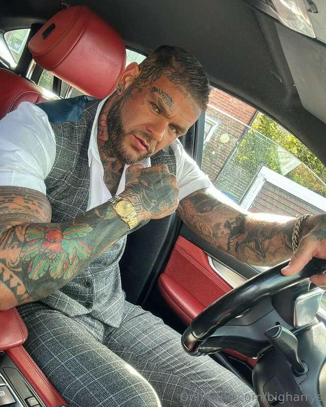 Get in and suck it bitch 😈🤪