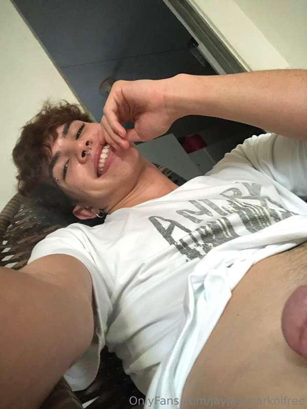 What do you see in the image? Subscribe to my VIP and get an..