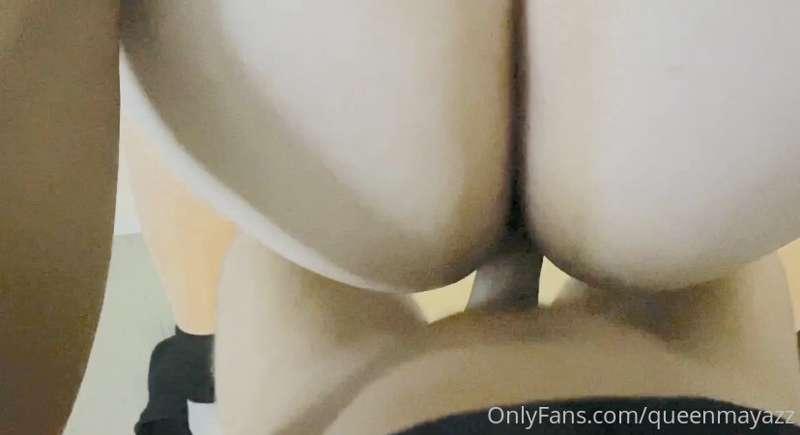 Nice view of my ass getting fucked   ( 4 mins )