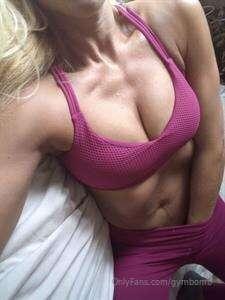 Anyone like a woman in gym gear?