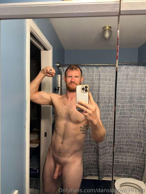 Little flex for Friday 💪 