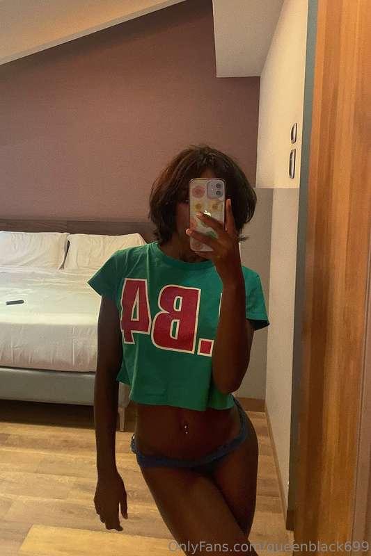 Non ho propria voglia di dormire, vieni a farmi compagnia? 🔥..