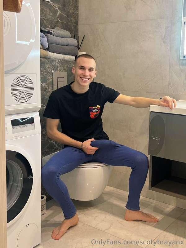 ‼️ONLY 0.99$ cents per week ‼️ Hot guy with XXL dick 9.5 inc..