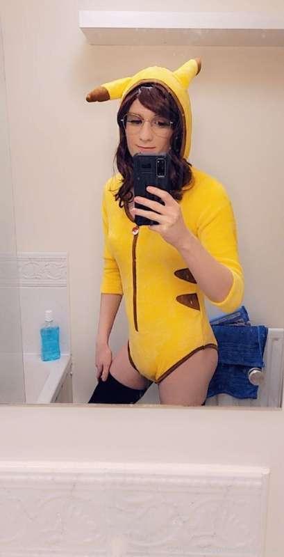 pika pika 😊😊 (rip eyelash falling off)