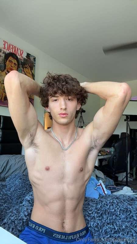 do u like my muscles?