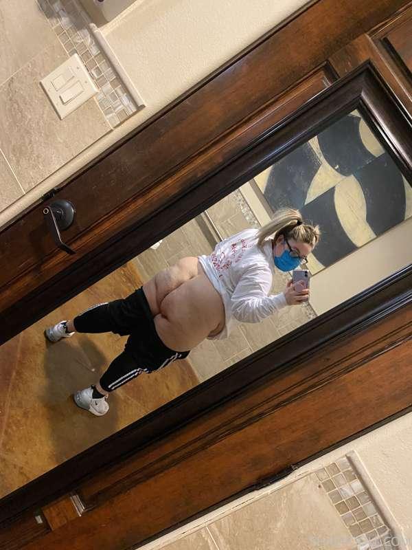 How’s your day going? Message me and tell me 🙈‼️