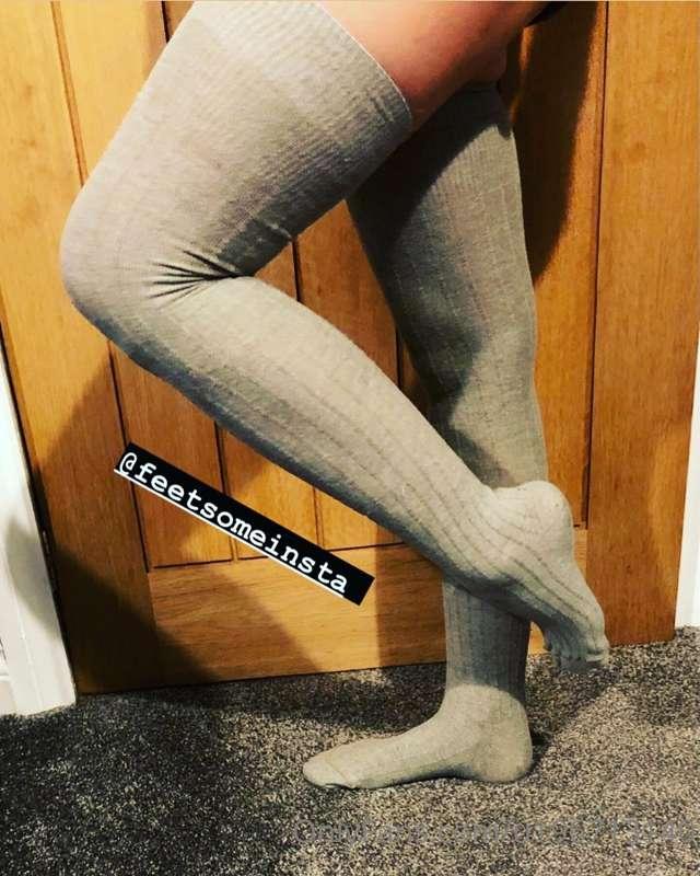 Lazy Sunday 😴🧦

Love Heather x

Who wants to see more of our..