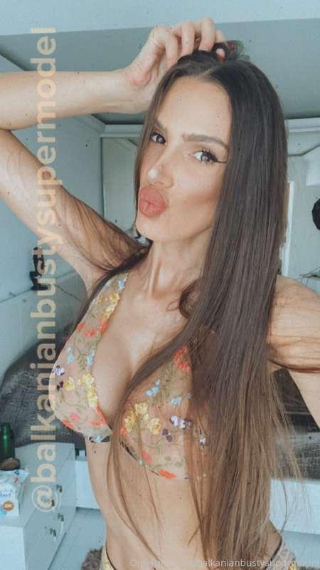 🦋check my dm🦋