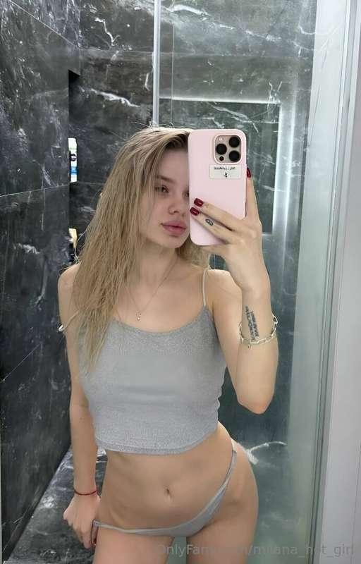 💞Hello, I’m Sylvia @sylwia_laly, 🥰 I’m 20, and between lectu..