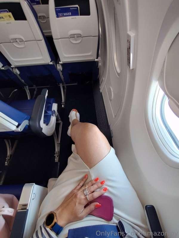 6'4" on a plane needs the emergency row.... now I just need ..