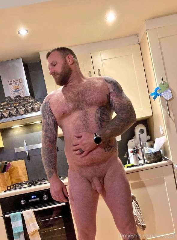 Want to cook my sausage in your arse please.... any takers?