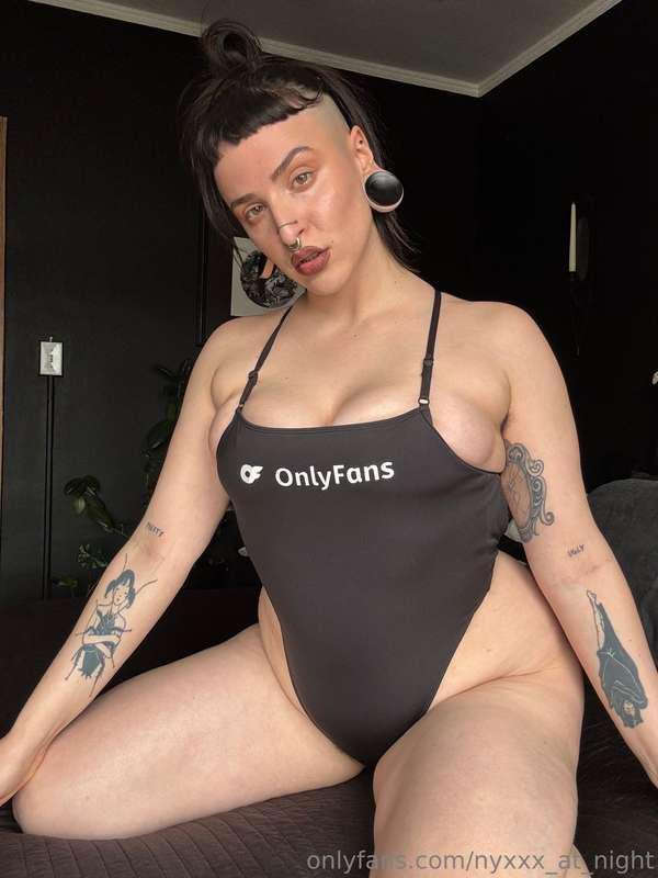 DM me to see my latest exclusive content, it’s pretty crazy ..