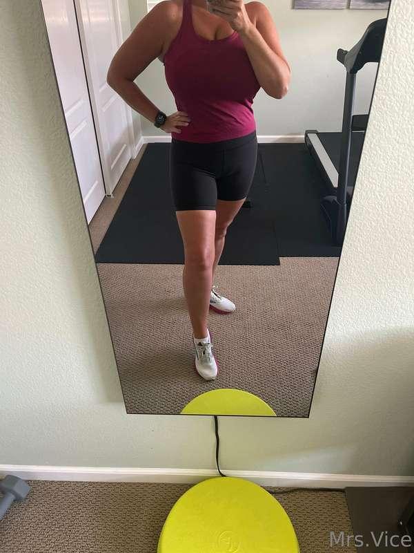 Starting the day off a touch different… with a workout 😉