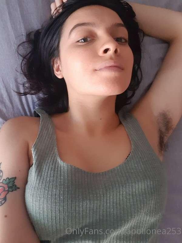 hey babes🖤 i've been off for some days due to a cold, i'm sl..