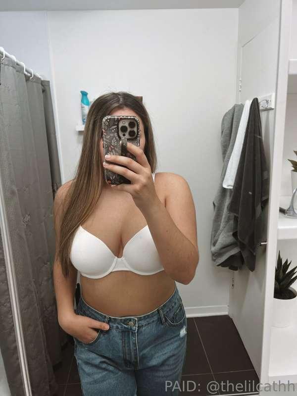 Hey babe, vien me rejoindre sur mon VIP, tu as 280 photos ex..