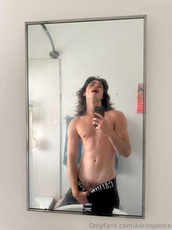 @aaronswild if you wanna get more wild with me 👀