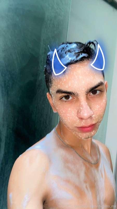 some hot photos in the shower 🔥