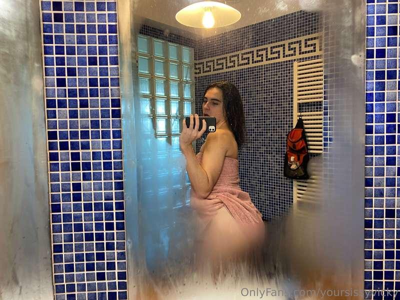 yoursissyvicky image #1