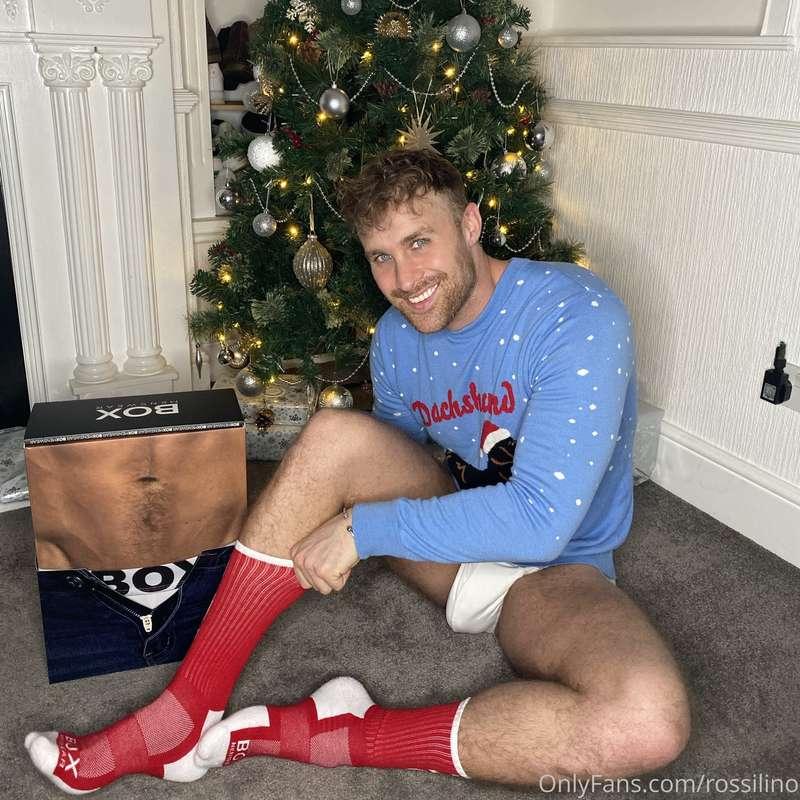 Jingle balls...
