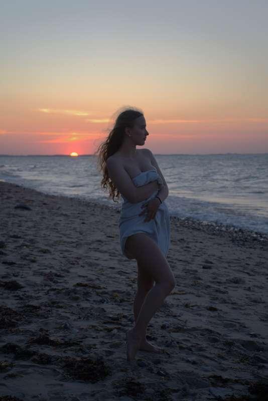 I forgot to take my bikini to the beach, what should I do now?😥
