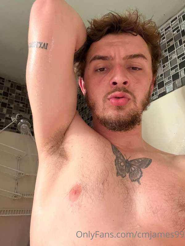 I want your face buried into my pits, right now…