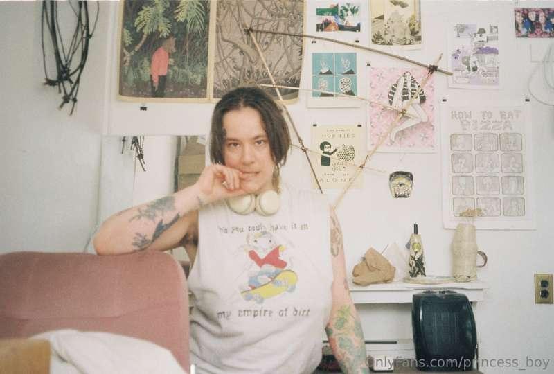 some self portraiture from my film camera! I think im pretty..