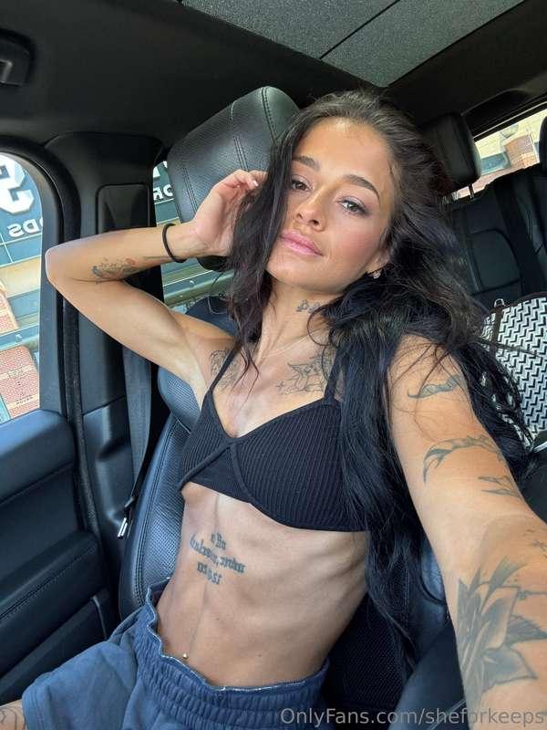 Wish we were both in the backseat fucking in this parking lo..