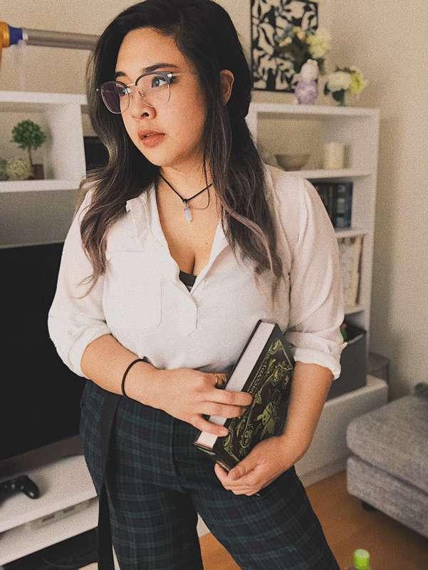 <3