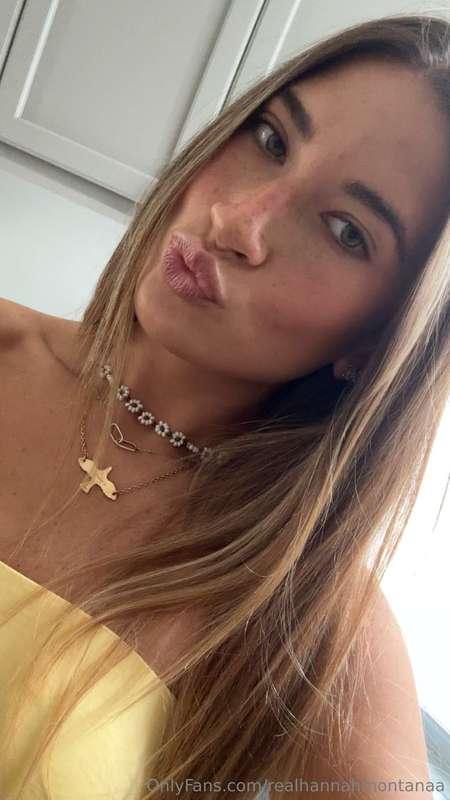 realhannahmontanaa image #1