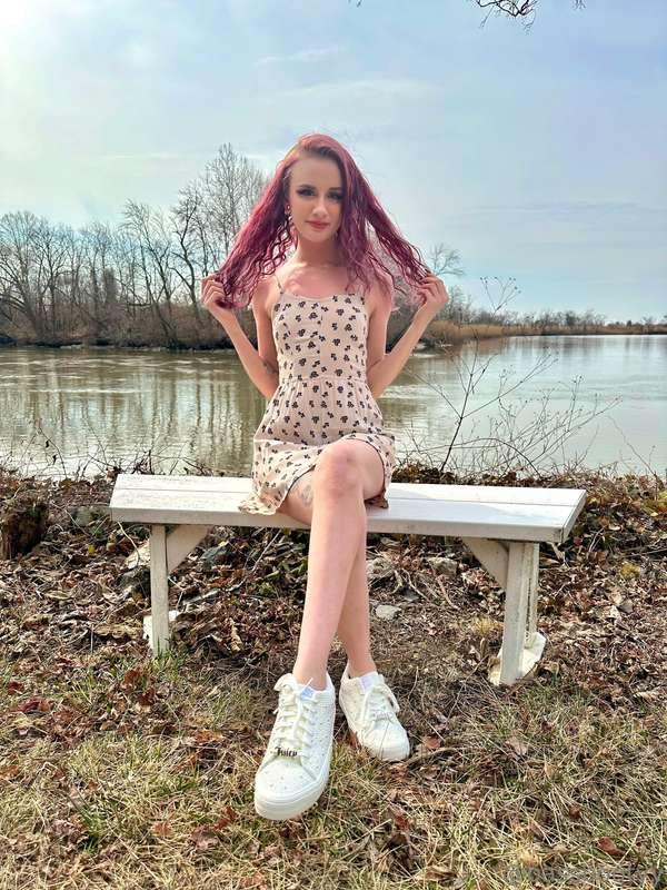 Spring weather is for outdoor flashing 🌸