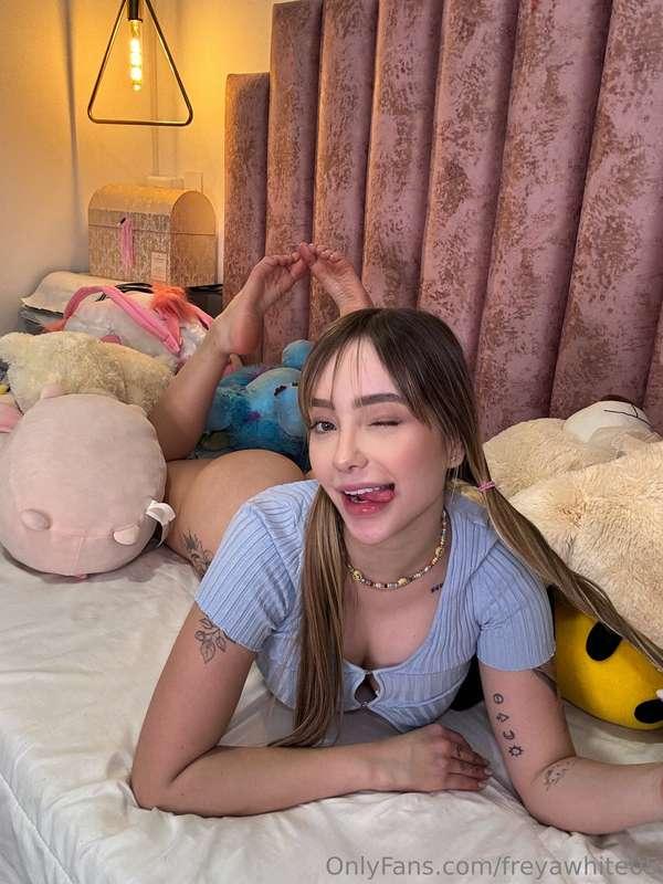 be honest am I worth every moment? 💞