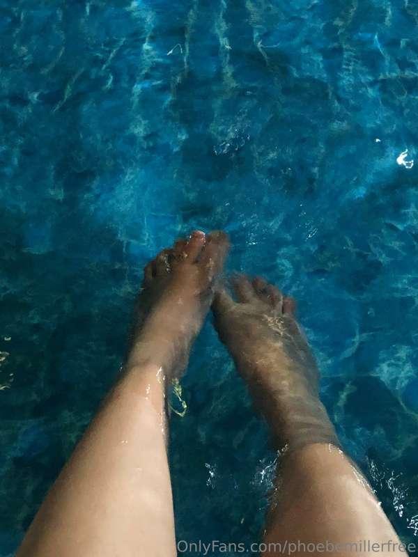 ## There's a little too much of my feet today 😋