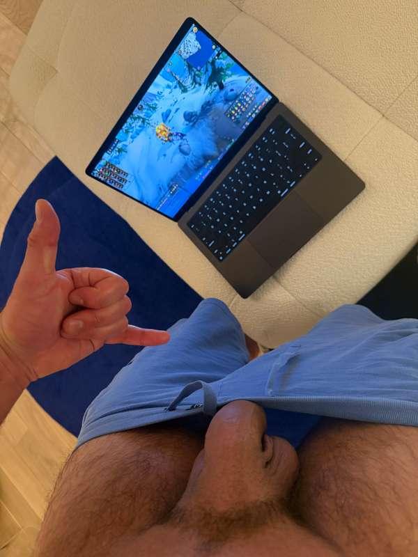 Who wants to game with me