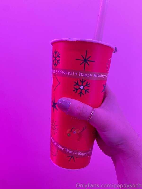 I got an Uber 40% off coupon so I ordered 5 boba 😇 cover to ..