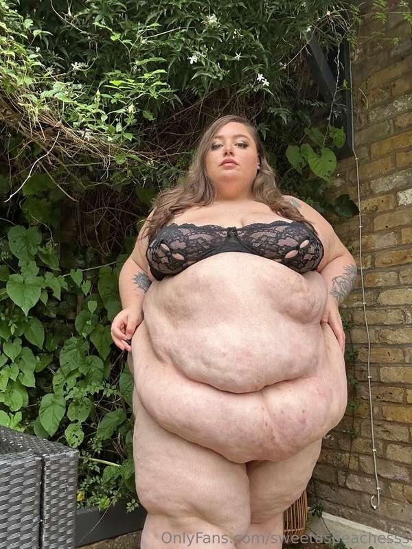 Garden princess, love the natural lighting on all my celluli..